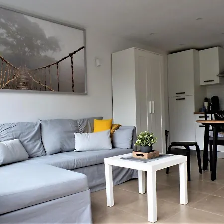 Les Terrasses De 333 Yellow Grey