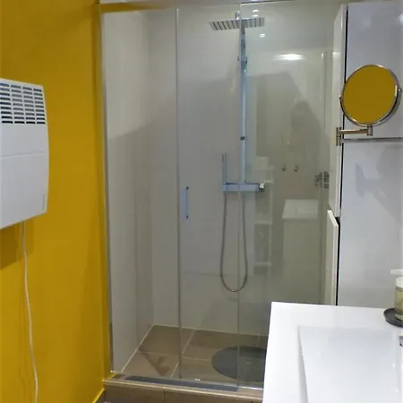 Les Terrasses De 333 Yellow Grey Lägenhet *