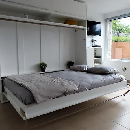 Les Terrasses De 333 Yellow Grey مالميدي